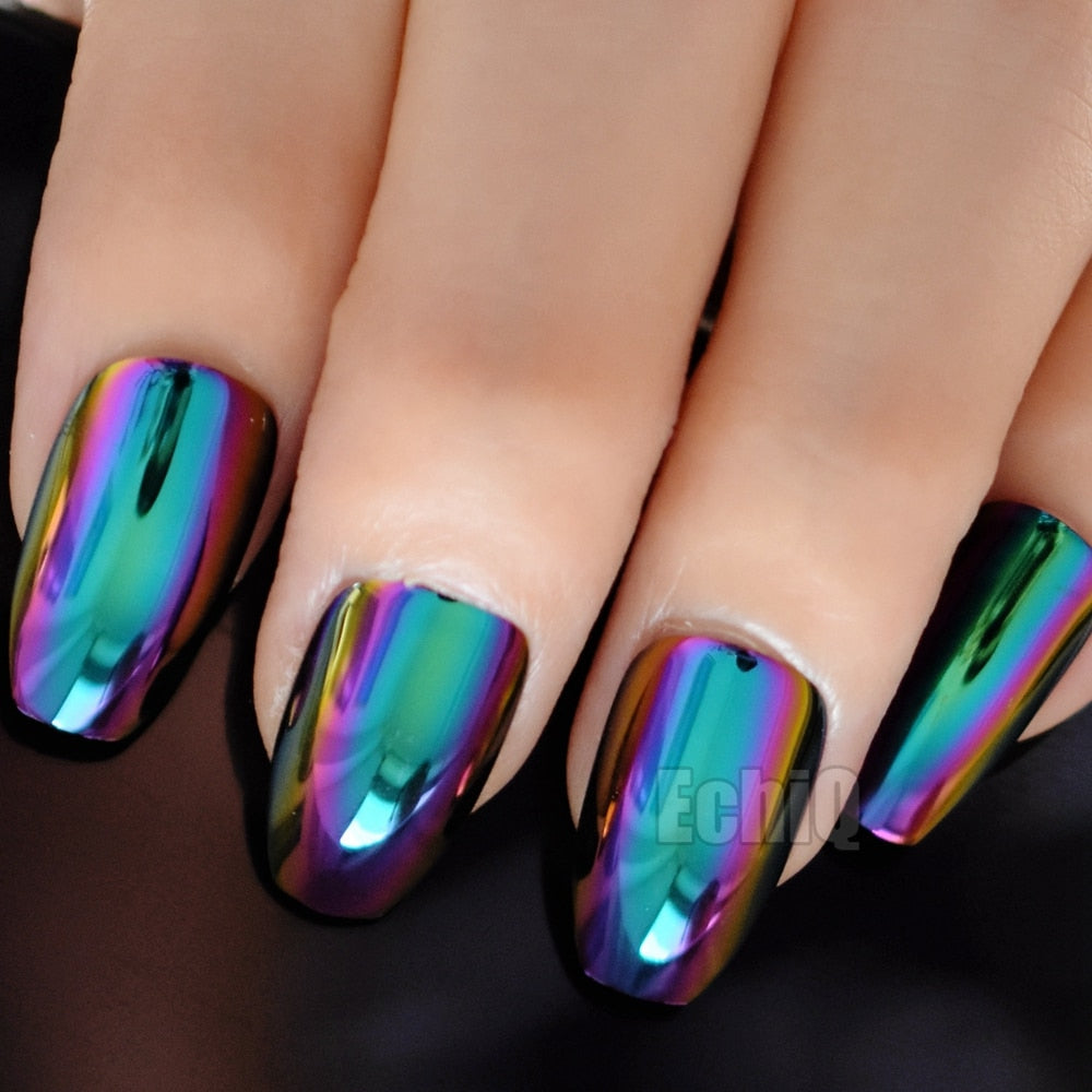 Holographic Press 0n Nails