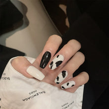 Load image into Gallery viewer, 24pcs stiletto nails Black color with design
